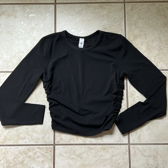 Lululemon Black All it Takes Cropped Long Sleeve Top - Picture 4 of 5